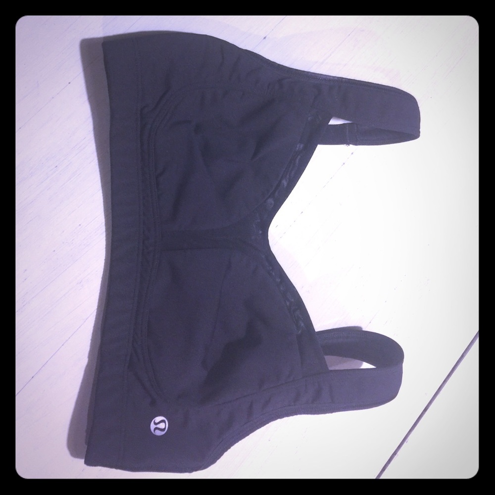 Lululemon Ta Ta Tamer Sports Bra